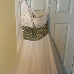 Beautiful Sherri Hill gown